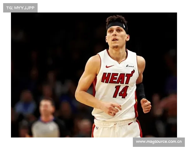 NBA25岁以下新星之泰勒·希罗——西海岸的炙热曙光! NBA25岁以下新星之泰勒·希罗——西海岸的炙热曙光!