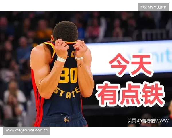 NBA季前赛-戴维斯12+10全队6人上双 勇士狂轰18记三分18分大胜活塞 NBA季前赛-戴维斯12+10全队6人上双 勇士狂轰18记三分18分大胜活塞